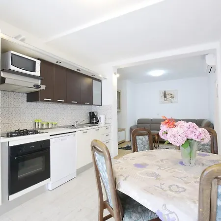 With A Parking Space - 14137 Apartamento